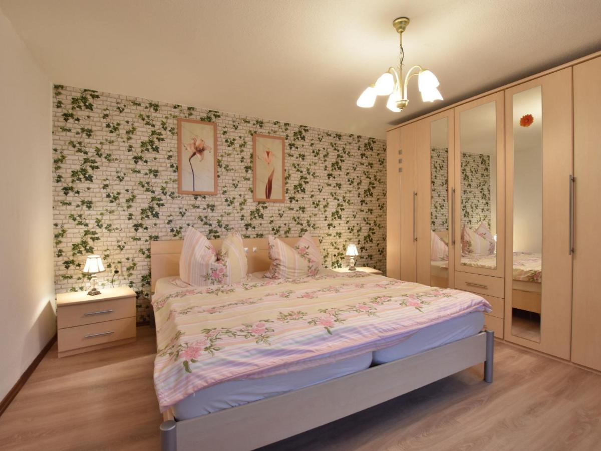 Classy Apartment In Boltenhagen With Terrace Bagian luar foto