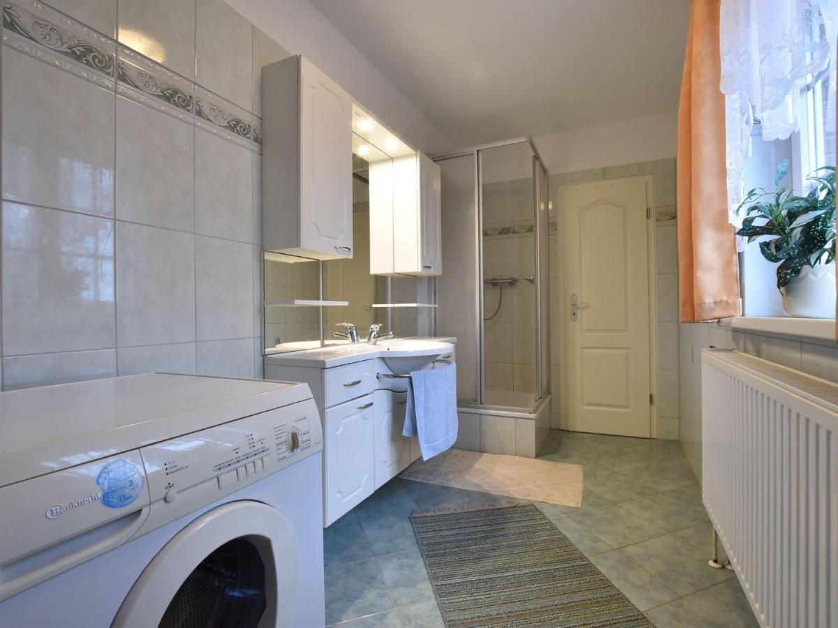 Classy Apartment In Boltenhagen With Terrace Bagian luar foto
